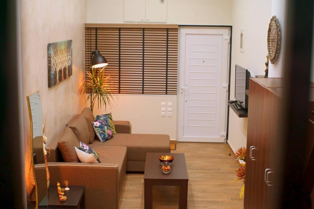 Στούντιο Στο Κέντρο Της Πόλης. Appartement Volos Buitenkant foto